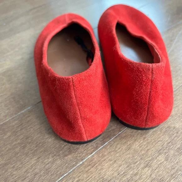 Zara Women's Vibrant Red Flats - Picture 2 of 3